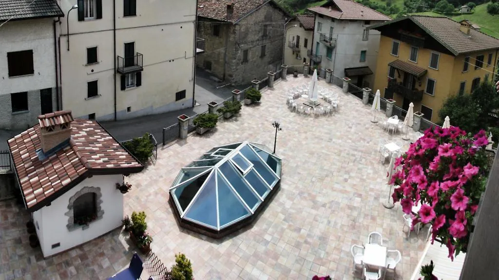 Hotel Carrara Serina