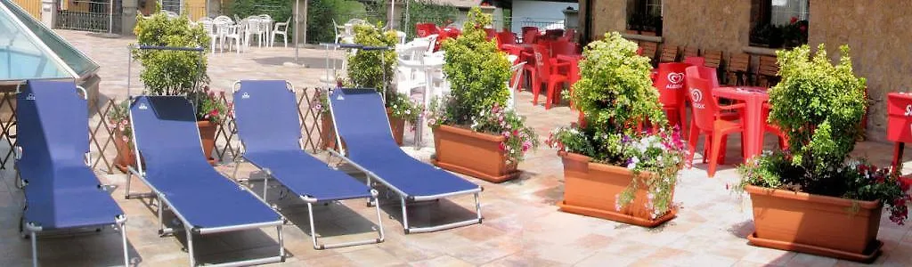 Hotel Carrara Serina