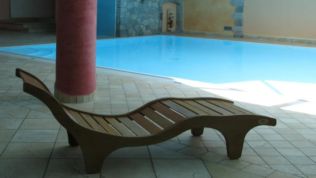 Hotel Carrara Serina
